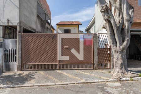 Fachada + Placa de casa à venda com 3 quartos, 228m² em Burgo Paulista, São Paulo