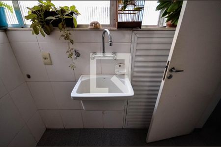 Apartamento à venda com 118m², 3 quartos e 1 vaga Apartamento à venda com 118m², 3 quartos e 1 vagaÁrea de Serviço