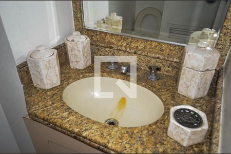 Apartamento à venda com 118m², 3 quartos e 1 vaga Apartamento à venda com 118m², 3 quartos e 1 vagaLavabo