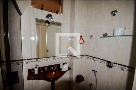 Apartamento à venda com 118m², 3 quartos e 1 vaga Apartamento à venda com 118m², 3 quartos e 1 vagaBanheiro Social