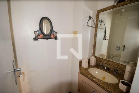 Apartamento à venda com 118m², 3 quartos e 1 vaga Apartamento à venda com 118m², 3 quartos e 1 vagaLavabo