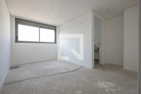 Apartamento à venda com 333m², 4 quartos e 4 vagasSuíte 2