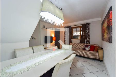 Sala de casa à venda com 4 quartos, 97m² em Jardim Santa Mena, Guarulhos