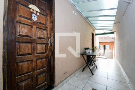 Casa à venda com 97m², 4 quartos e 2 vagasCorredor de Entrada 