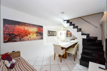 Sala de casa à venda com 4 quartos, 97m² em Jardim Santa Mena, Guarulhos