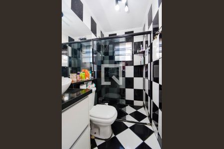 Casa à venda com 97m², 4 quartos e 2 vagasBanheiro