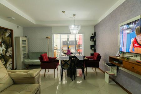 Sala de casa para alugar com 3 quartos, 170m² em Vila Antonina, São Paulo