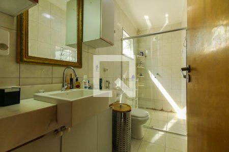 Casa à venda com 170m², 3 quartos e 3 vagasBanheiro Social