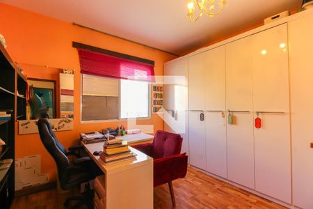 Escritório de casa para alugar com 3 quartos, 170m² em Vila Antonina, São Paulo