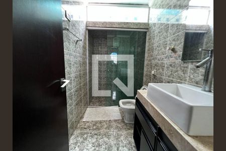 Casa à venda com 250m², 3 quartos e 3 vagas