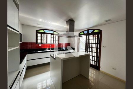 Casa à venda com 250m², 3 quartos e 3 vagas