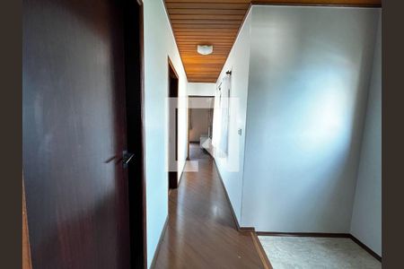 Casa à venda com 250m², 3 quartos e 3 vagas