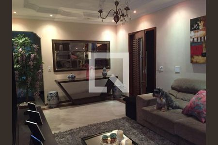 Casa à venda com 3 quartos, 184m² em Parque Maria Domitila, São Paulo