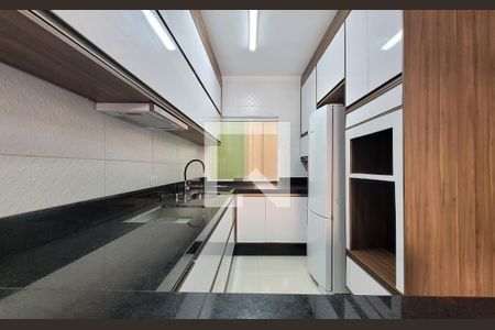 Casa à venda com 115m², 2 quartos e 2 vagasCozinha