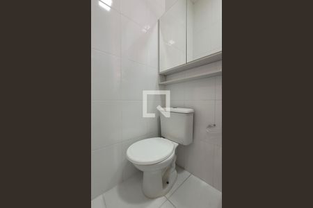 Casa à venda com 115m², 2 quartos e 2 vagasBanheiro da suíte 2