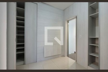 Casa à venda com 115m², 2 quartos e 2 vagasSuíte