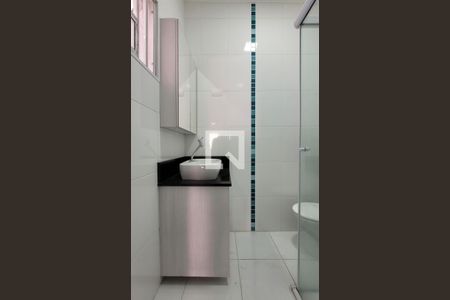 Casa à venda com 115m², 2 quartos e 2 vagasBanheiro da suíte