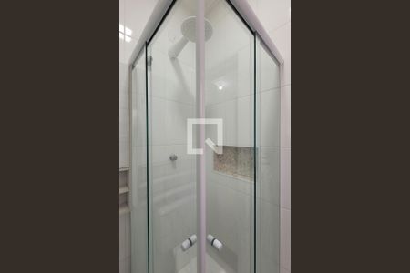 Casa à venda com 115m², 2 quartos e 2 vagasBanheiro da suíte