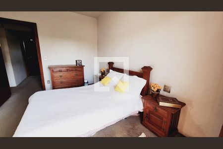 Casa de condomínio à venda com 440m², 5 quartos e 8 vagas Casa de condomínio à venda com 440m², 5 quartos e 8 vagasQuarto 4