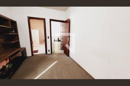 Casa de condomínio à venda com 440m², 5 quartos e 8 vagas Casa de condomínio à venda com 440m², 5 quartos e 8 vagasQuarto 2 - Suíte