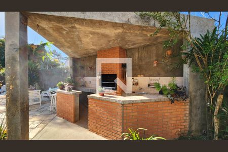 Casa de condomínio à venda com 440m², 5 quartos e 8 vagas Casa de condomínio à venda com 440m², 5 quartos e 8 vagasChurrasqueira