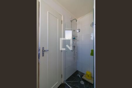 Apartamento à venda com 160m², 4 quartos e 3 vagas Apartamento à venda com 160m², 4 quartos e 3 vagasQuarto 3 - Banheiro
