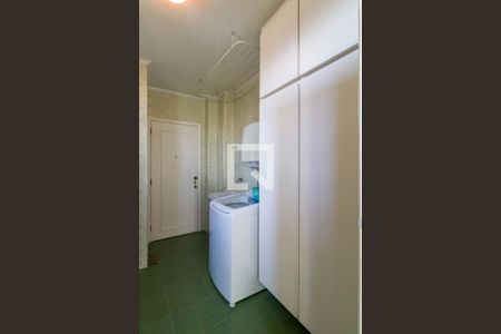 Apartamento à venda com 160m², 4 quartos e 3 vagas Apartamento à venda com 160m², 4 quartos e 3 vagasÁrea de serviço