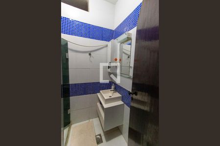 Casa à venda com 400m², 2 quartos e 3 vagasBanheiro 2