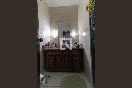 Casa à venda com 400m², 2 quartos e 3 vagasBanheiro 1