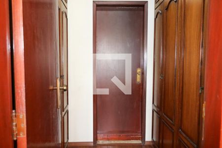 Casa à venda com 280m², 3 quartos e 5 vagasCloset da Suíte