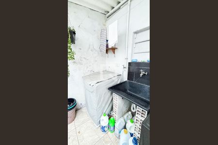 Casa à venda com 126m², 2 quartos e 1 vaga Casa à venda com 126m², 2 quartos e 1 vagaCorredor - Area de Serviço