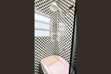 Casa à venda com 126m², 2 quartos e 1 vaga Casa à venda com 126m², 2 quartos e 1 vagaBanheiro