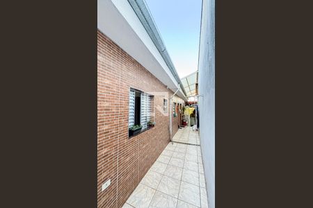 Casa à venda com 126m², 2 quartos e 1 vaga Casa à venda com 126m², 2 quartos e 1 vagaCorredor - Quintal