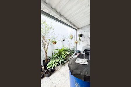 Casa à venda com 126m², 2 quartos e 1 vaga Casa à venda com 126m², 2 quartos e 1 vagaCorredor - Area de Serviço