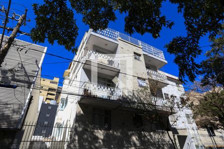 Apartamento para alugar com 75m², 2 quartos e 1 vagaFachada