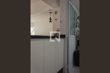 Apartamento à venda com 70m², 2 quartos e 2 vagas Apartamento à venda com 70m², 2 quartos e 2 vagasCozinha