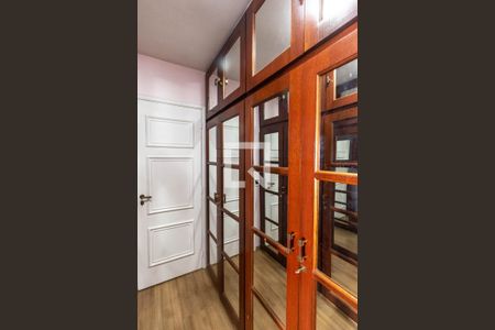 Apartamento à venda com 115m², 3 quartos e 1 vagaCloset