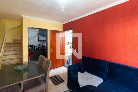 Sala  de casa de condomínio para alugar com 2 quartos, 63m² em Vila Inglesa, São Paulo