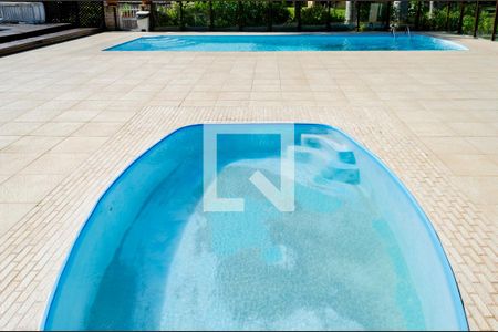 Apartamento para alugar com 80m², 2 quartos e 1 vaga Apartamento para alugar com 80m², 2 quartos e 1 vagaPiscinas