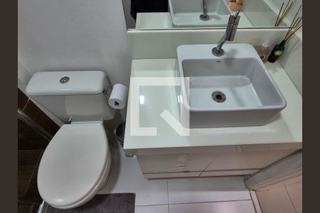 Apartamento à venda com 80m², 3 quartos e 2 vagasBanheiro social