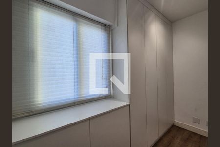 Apartamento à venda com 80m², 3 quartos e 2 vagasQuarto 2