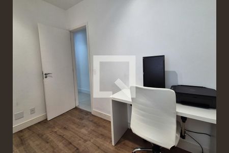Apartamento à venda com 80m², 3 quartos e 2 vagasQuarto 2