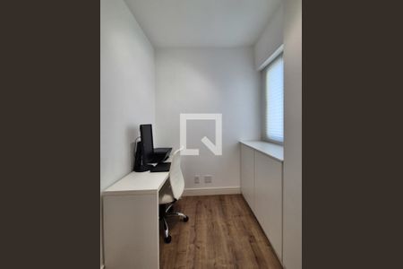 Apartamento à venda com 80m², 3 quartos e 2 vagasQuarto 2