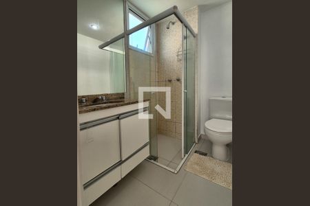 Apartamento à venda com 80m², 3 quartos e 2 vagasBanheiro da suite