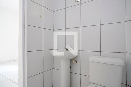 Casa para alugar com 30m², 1 quarto e sem vagaBanheiro 