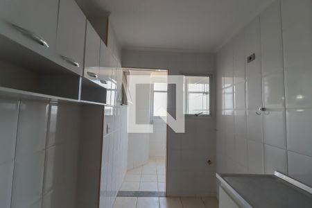 Apartamento para alugar com 69m², 2 quartos e 1 vagaCozinha e Área de Serviço