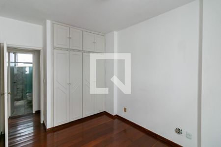 Apartamento para alugar com 140m², 4 quartos e 2 vagasQuarto 4