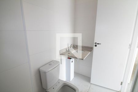 Apartamento à venda com 66m², 2 quartos e 1 vagaBanheiro da Suíte