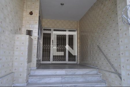 Apartamento à venda com 120m², 2 quartos e sem vagaÁrea comum