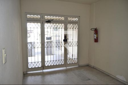 Apartamento à venda com 120m², 2 quartos e sem vagaÁrea comum